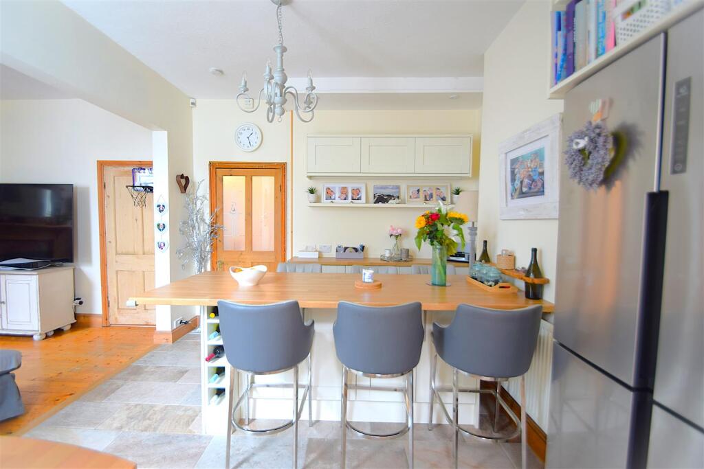 Additional image 28 of Old Barrow Hill, Shirehampton