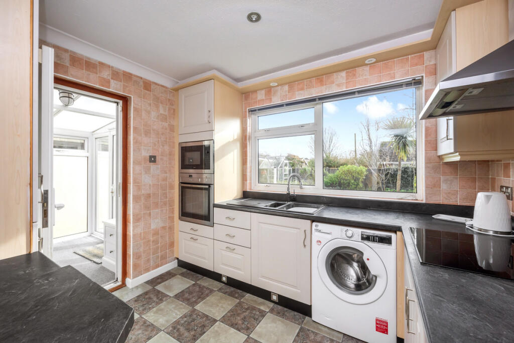 Additional image 5 of Central Avenue, Worthing, BN14