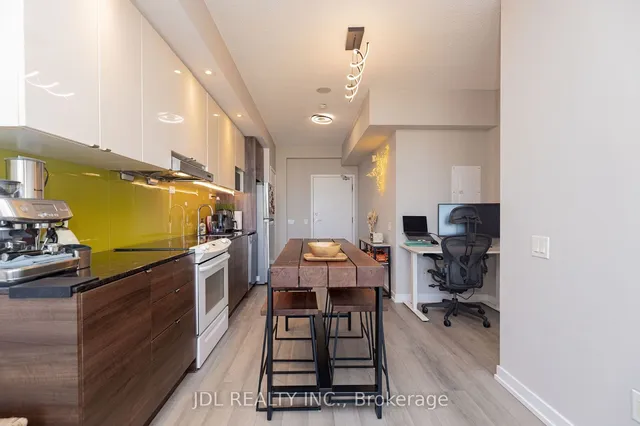 Additional image 6 of 121 Mcmahon Dr Unit 2302