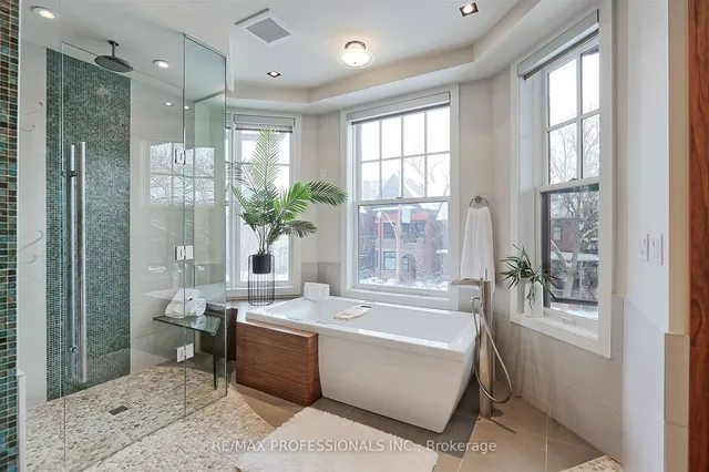 Additional image 31 of 90 Madison Ave