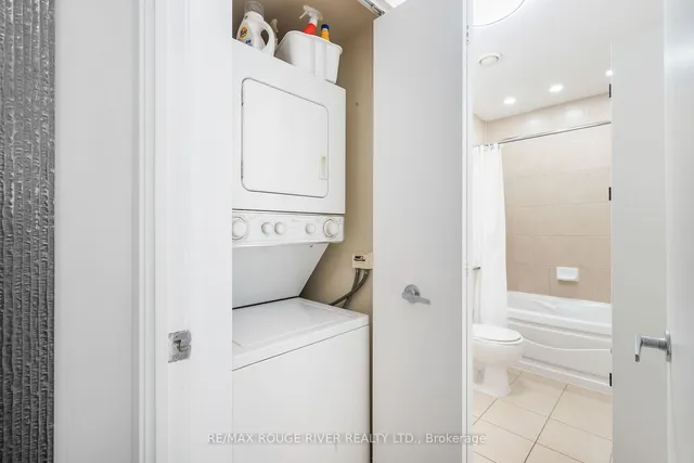 Additional image 19 of 381 Front St Unit 3201