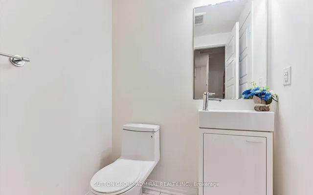 Additional image 22 of 19 Thomas Mulholland Dr