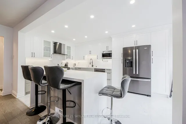 Additional image 17 of 59 Richwood Cres