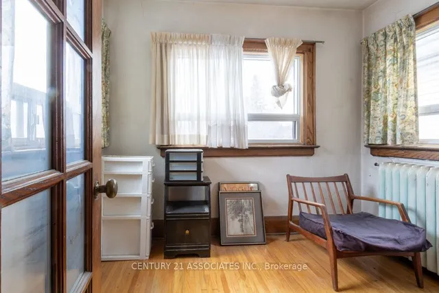 Additional image 22 of 634 Runnymede Rd