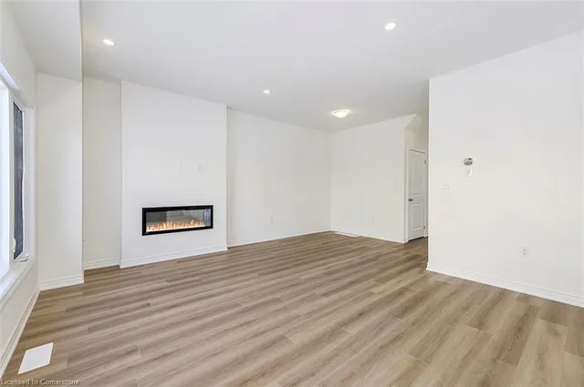 Additional image 9 of 205 Thames Way Unit 18