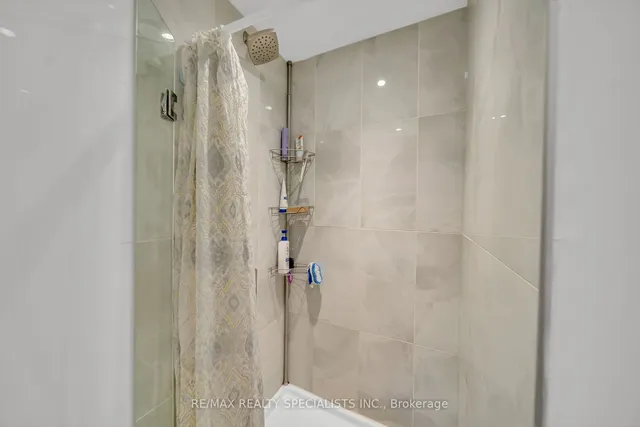 Additional image 36 of 98 Ruskview Rd