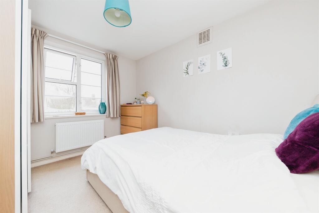 Additional image 10 of Four Acres, Welwyn Garden City