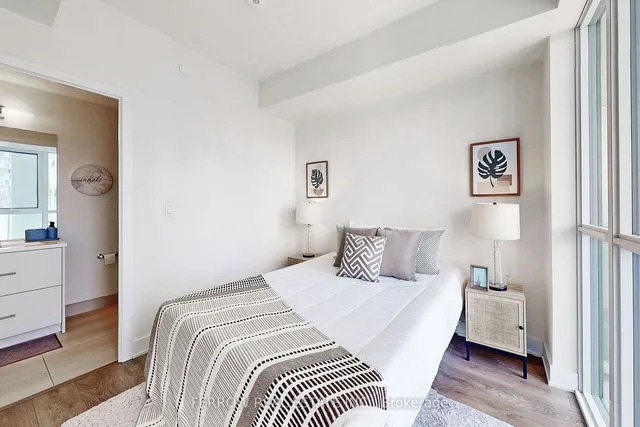 Additional image 16 of 188 Fairview Mall Dr Unit 303