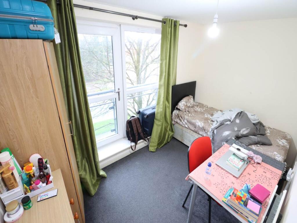 Additional image 7 of Aviation Avenue, Hatfield, Hertfordshire