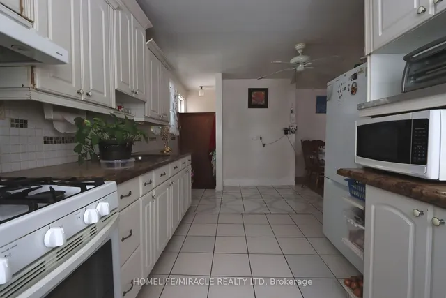 Additional image 8 of 6 Strathavon Dr