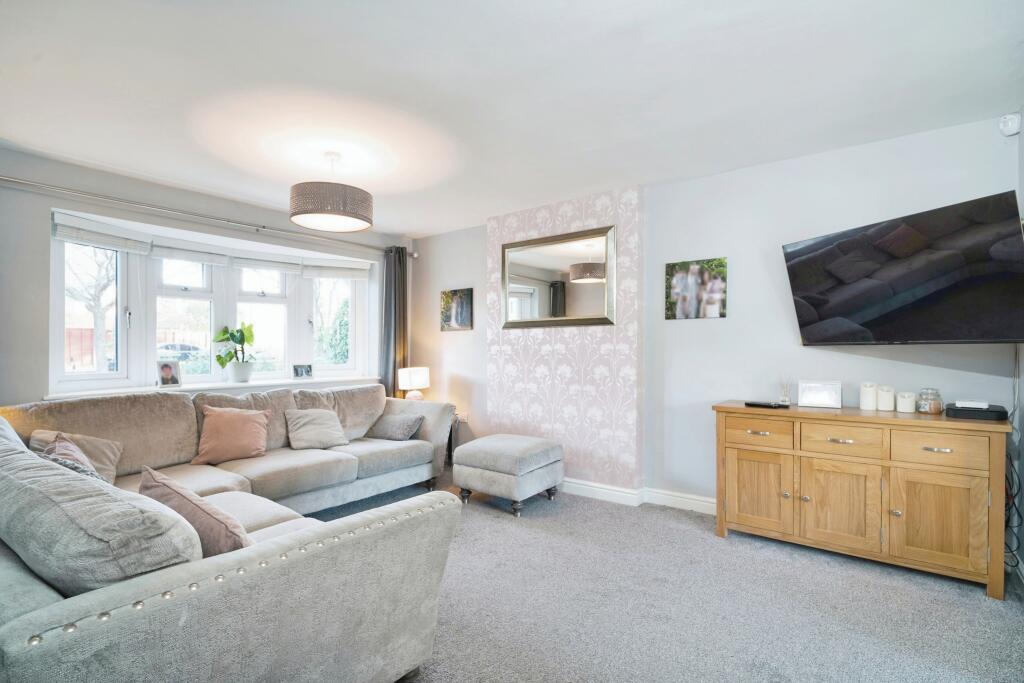 Additional image 4 of Foxland Close, Solihull, B90