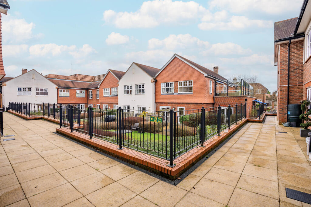 Additional image 11 of Wordsworth Close, Kings Park, St. Albans, Hertfordshire, AL3