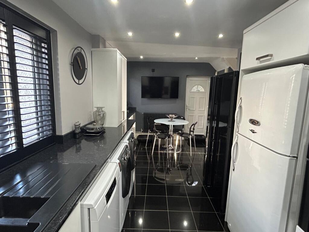 Additional image 17 of Eversley Drive, Bradford, BD4