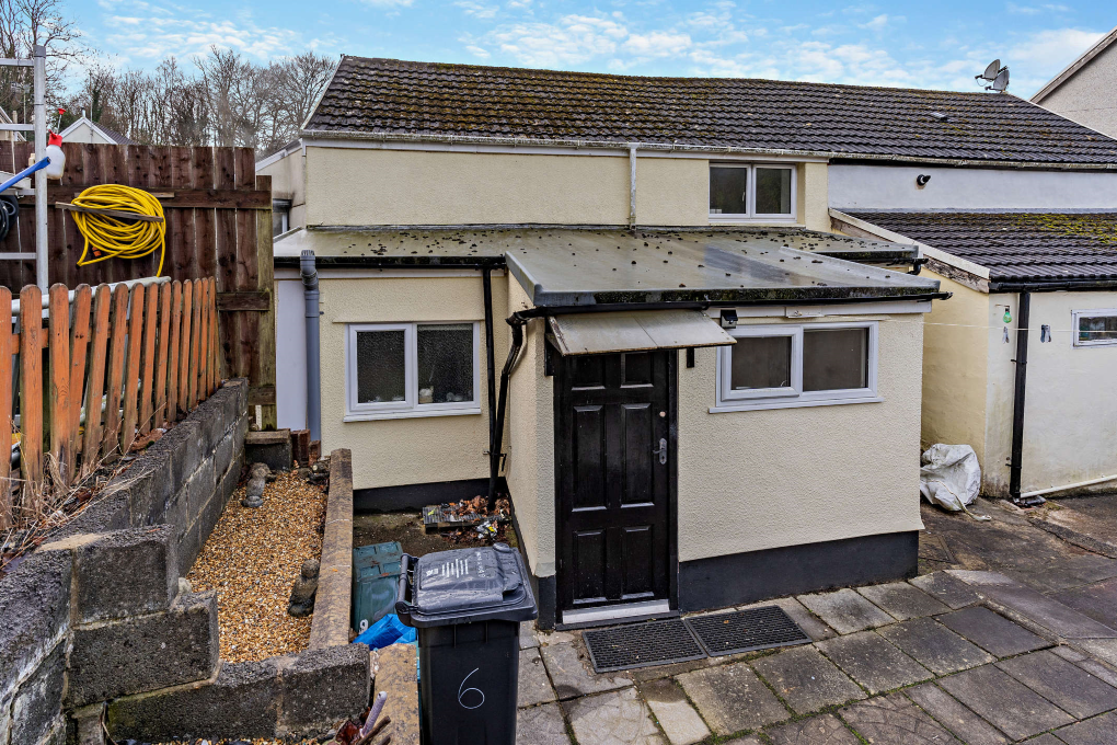 Additional image 8 of Dan-y-twyn, Treharris, South Glamorgan, Rhondda Cynon Taff, CF46