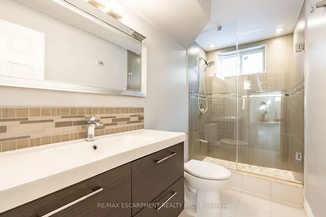 Additional image 28 of 5247 SPRUCE Ave