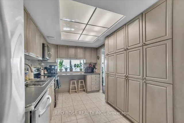 Additional image 9 of 3303 Don Mills Rd Unit 707