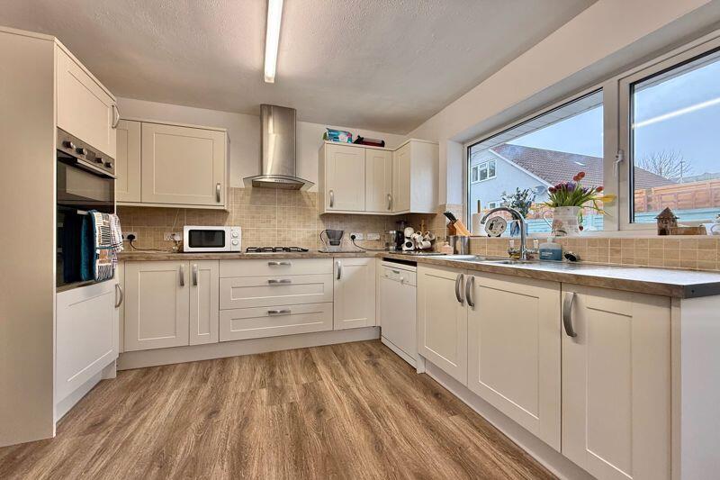 Additional image 8 of Cherrywood Road, Worle - 3 DOUBLE BEDROOMS