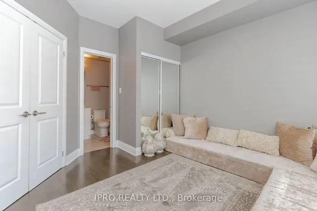 Additional image 4 of 5060 Foursprings Ave Unit 8