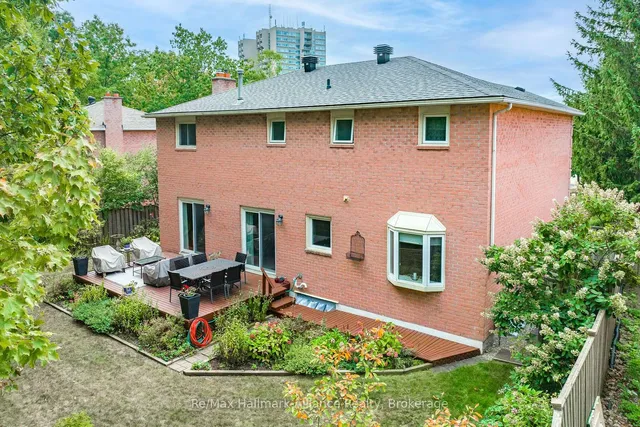 Additional image 35 of 416 Freeman Cres