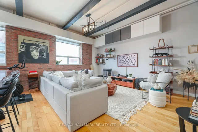 Additional image 16 of 326 Carlaw Ave Unit 215