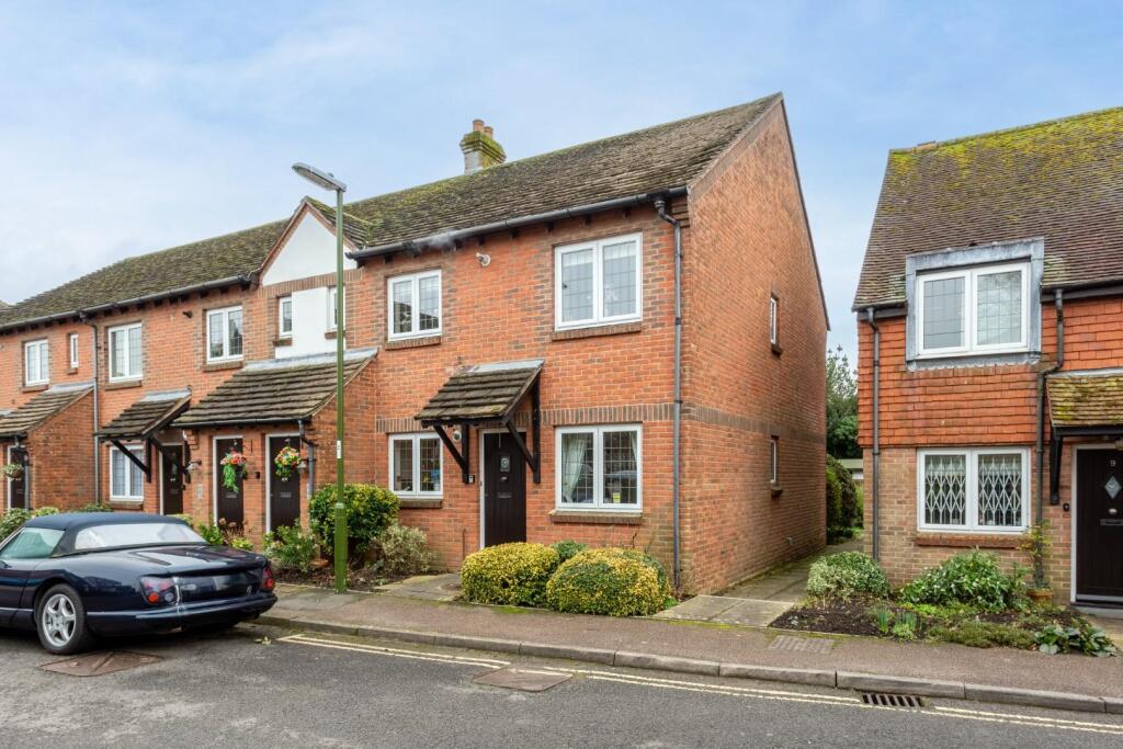 Primary image of Penns Court, Horsham Road, Steyning