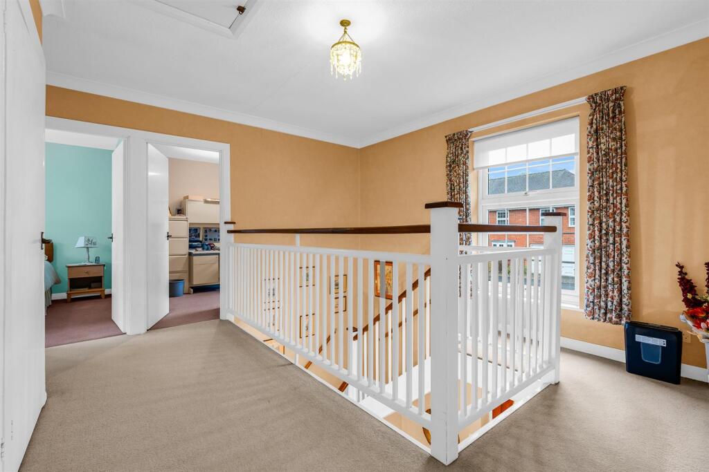 Additional image 18 of New Place, Welwyn