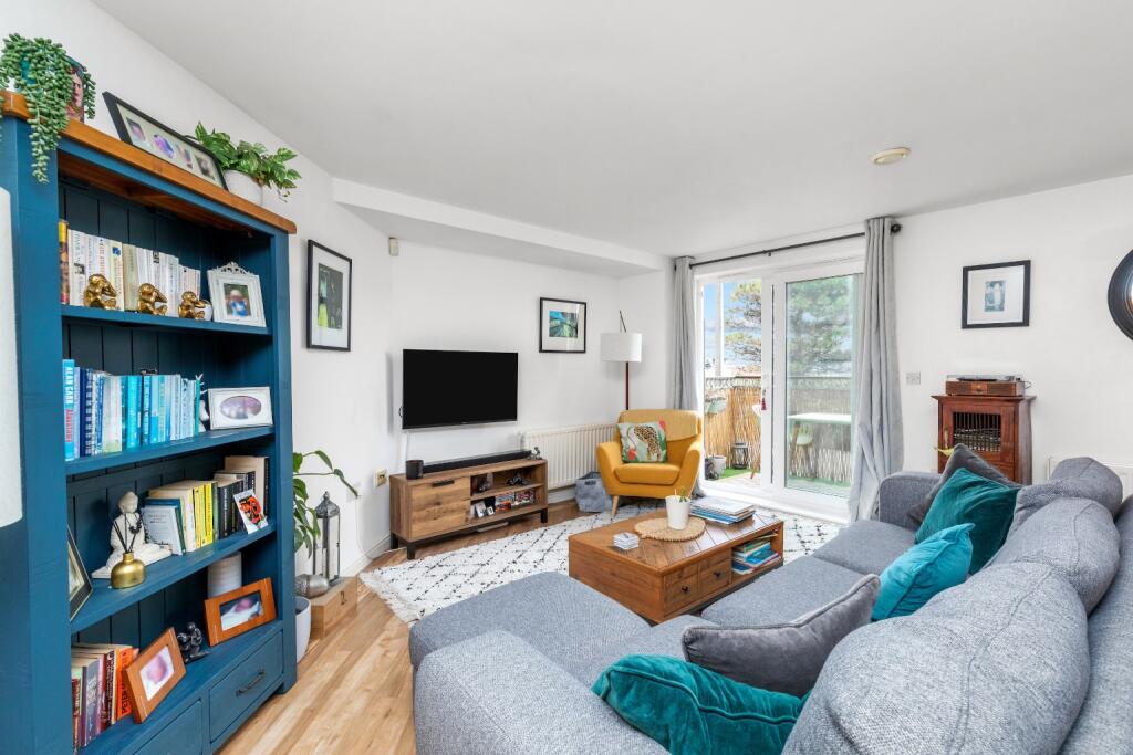 Additional image 4 of Garland Point , Sussex Wharf, Shoreham Beach