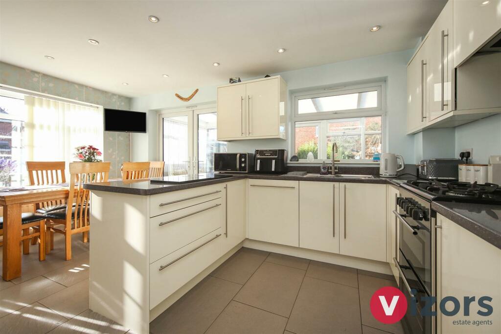 Additional image 3 of Hollyberry Close, Winyates Green, Redditch