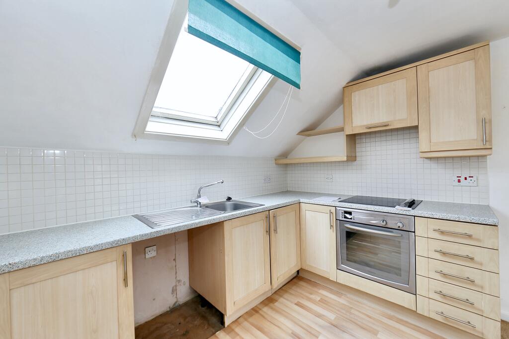 Additional image 5 of Flat 5, 1118 Evesham Road, Astwood Bank, Redditch, Worcestershire, B96 6EA