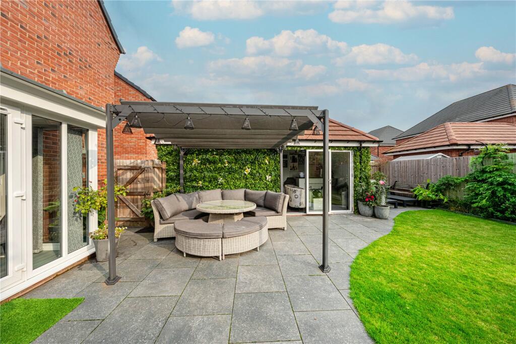 Additional image 22 of Collins Grove, Tamworth, Staffordshire, B78