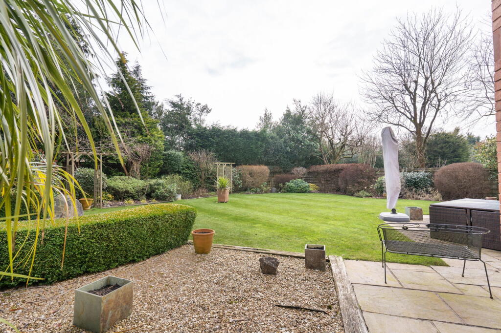 Additional image 25 of Merriemont Drive, Barnt Green, B45 8QZ