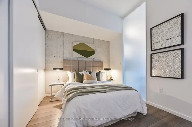 Additional image 16 of 21 Lawren Harris Sq Unit 610