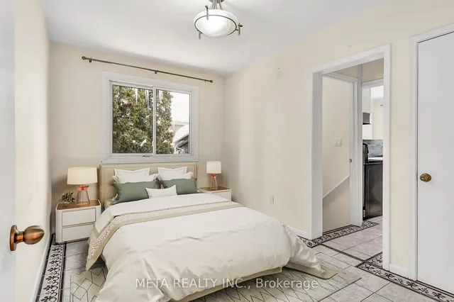 Additional image 17 of 45 Combermere Dr