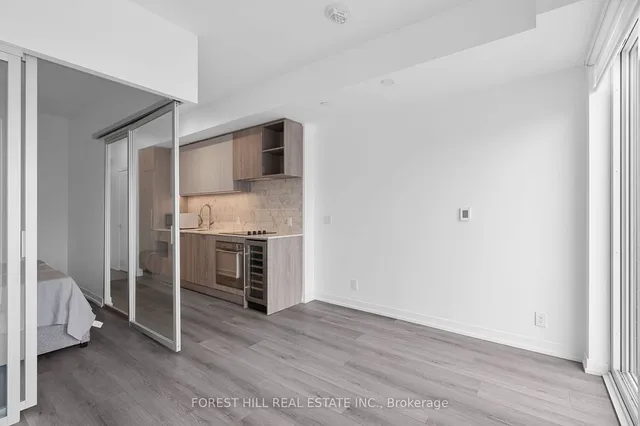 Additional image 15 of 2020 Bathurst St Unit 331