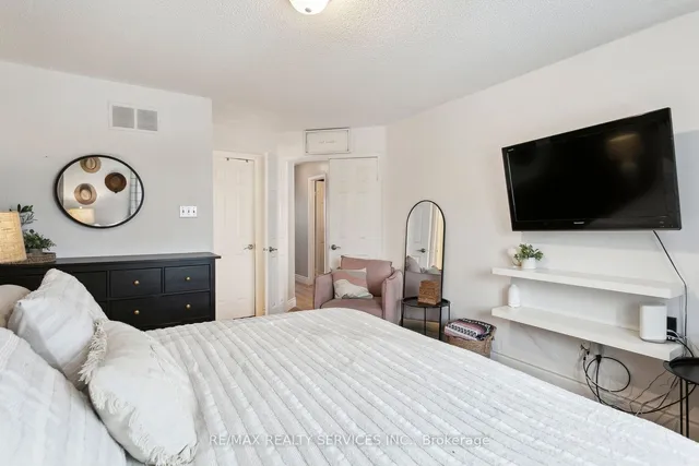 Additional image 28 of 20 Chipstead Ave