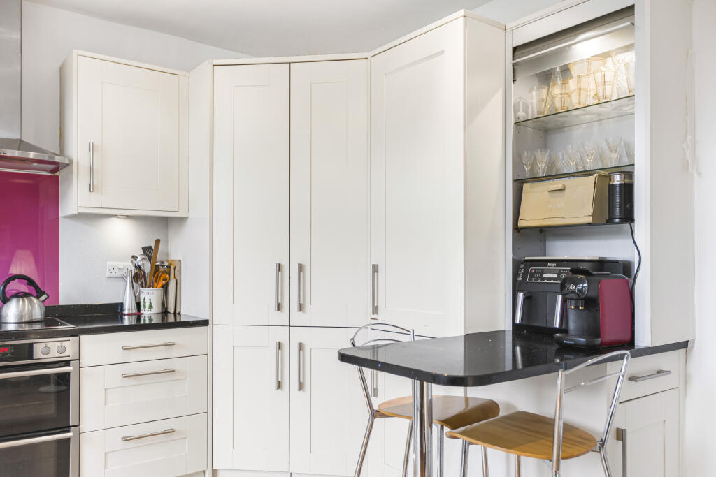 Additional image 9 of Green Lane, St. Albans, Hertfordshire, AL3