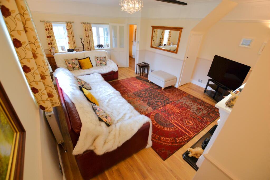 Additional image 7 of Woodside Green, Will Hill, Essendon