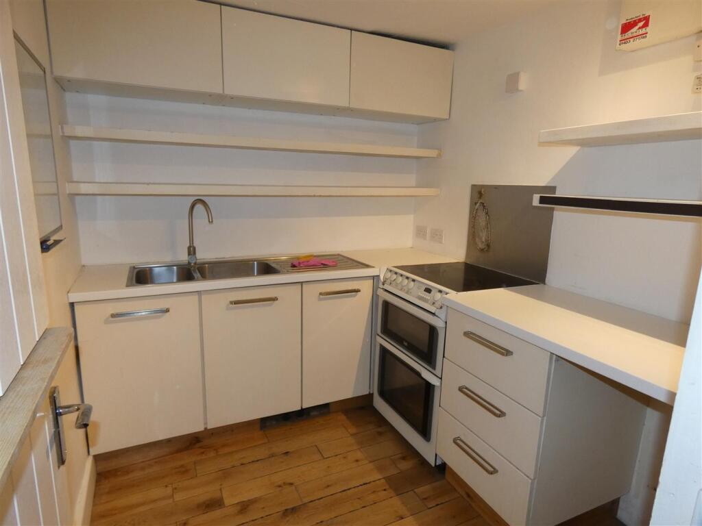 Additional image 4 of Tarrant Square, Arundel