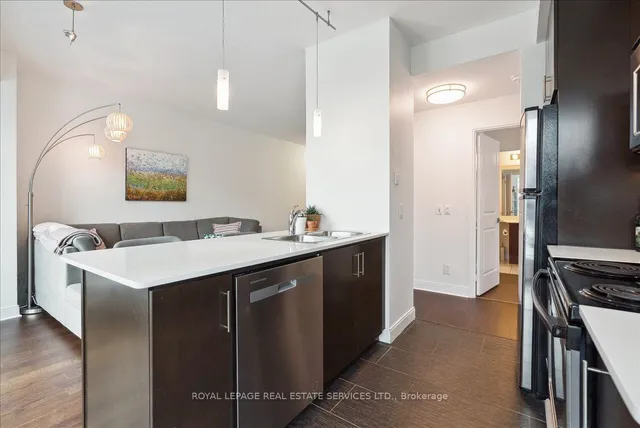 Additional image 15 of 38 The Esplanade Unit 807