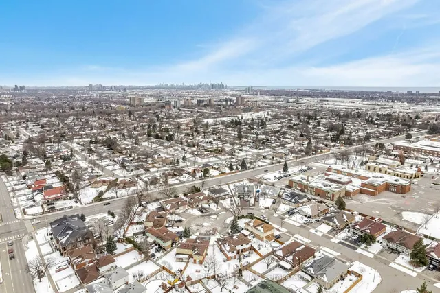 Additional image 35 of 3424 Homark Dr