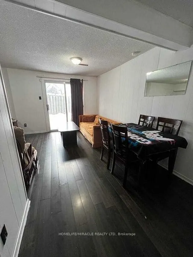 Additional image 33 of 96 Carleton Pl