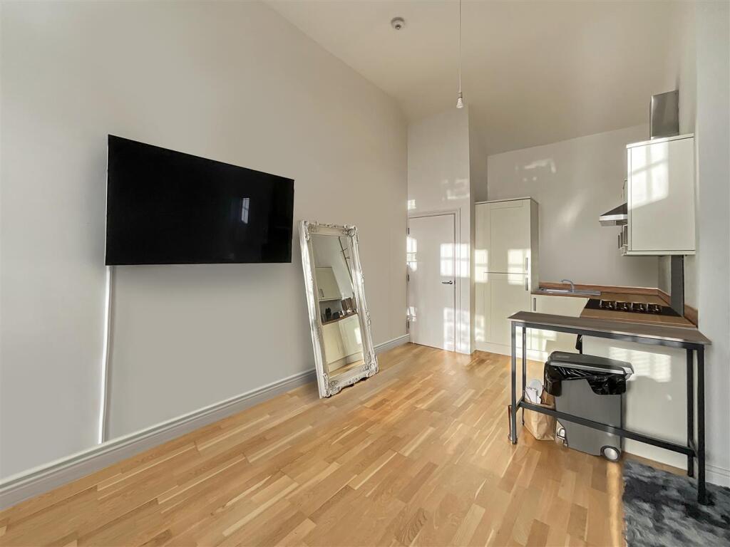 Additional image 8 of Air Balloon Road, St George