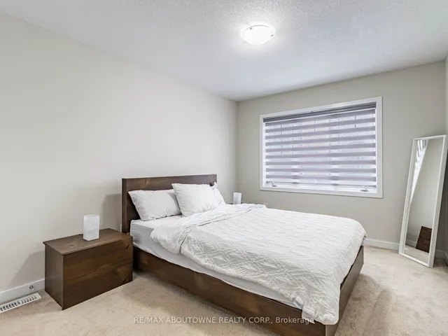 Additional image 26 of 26 Hoover Rd