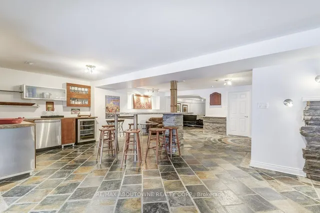 Additional image 24 of 2080 McKerlie Cres