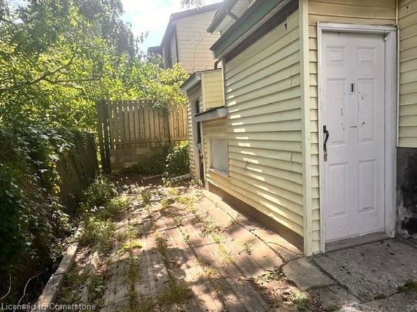 Additional image 4 of 77 Cedar St S, Kitchener, ON N2G 3L6