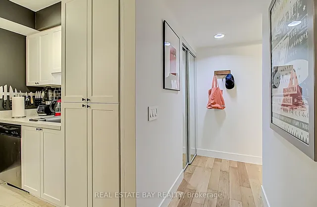 Additional image 20 of 50 Lombard St Unit 1004