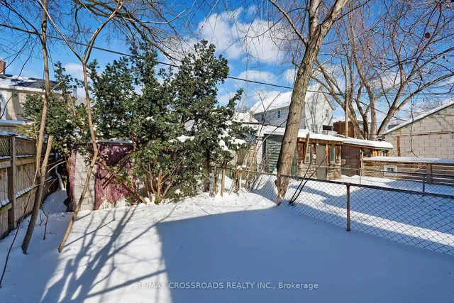 Additional image 24 of 734 Adelaide St