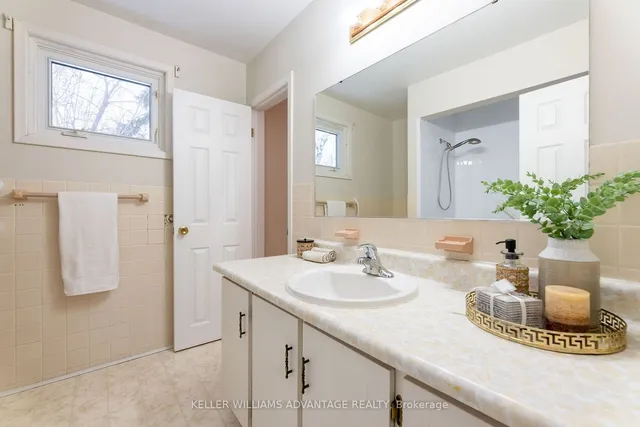 Additional image 21 of 10 Griselda Cres