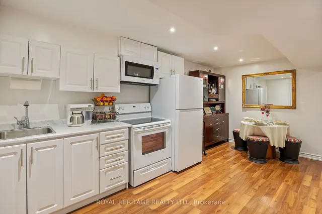 Additional image 31 of 109 Plumrose Ptwy