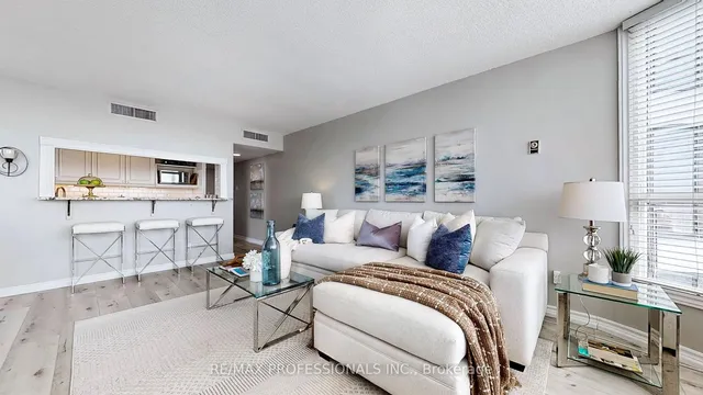 Additional image 9 of 1333 Bloor St Unit 909